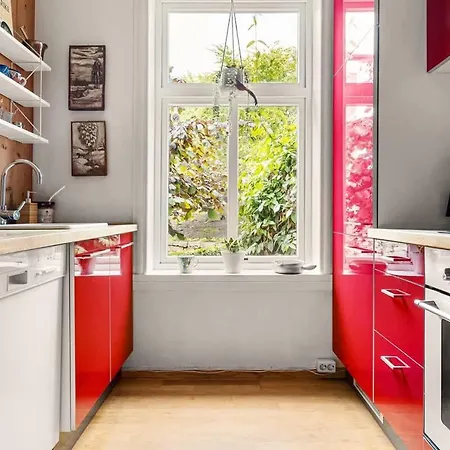 Dinbnb I Characteristic Townhouse With Bathtub Leilighet *