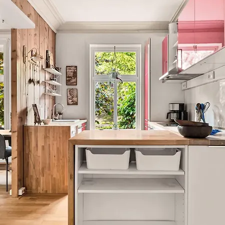 Apartmán Dinbnb I Characteristic Townhouse With Bathtub *