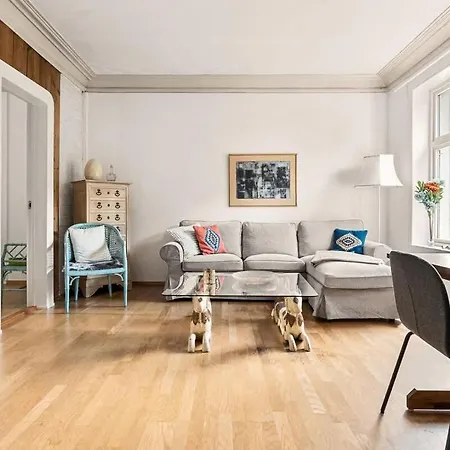 Apartmán Dinbnb I Characteristic Townhouse With Bathtub Bergen