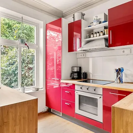 Апартаменты Dinbnb I Characteristic Townhouse With Bathtub