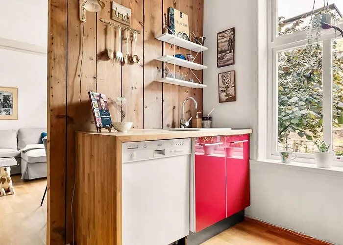 Appartement Dinbnb I Characteristic Townhouse With Bathtub Bergen