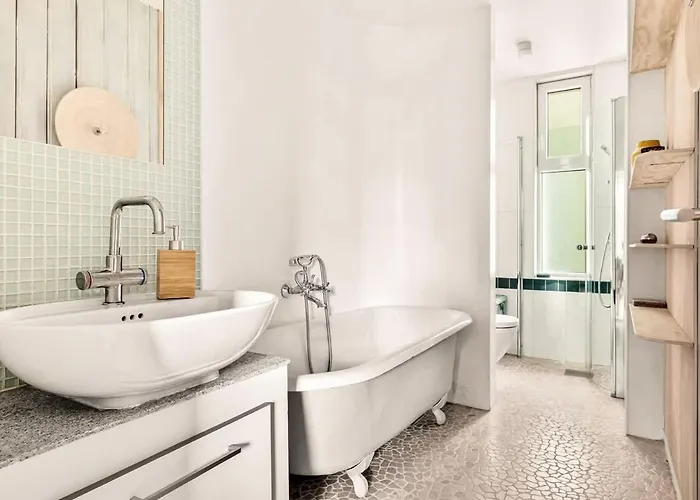 Dinbnb I Characteristic Townhouse With Bathtub Appartement Bergen